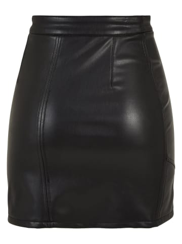 Urban Classics Urban Classics in black