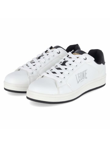 Low Sneaker in weiß
