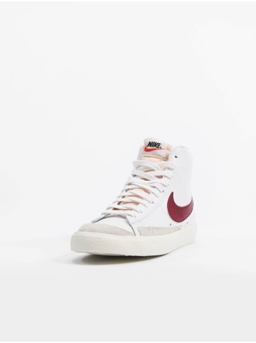 Nike Nike Turnschuhe in white/ beetroot/grey fog/black
