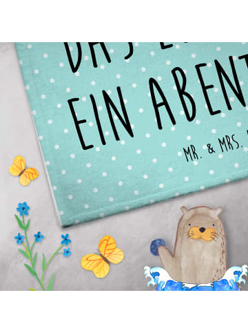 Mr. & Mrs. Panda Handtuch Eule Federschmuck mit Spruch in Türkis Pastell