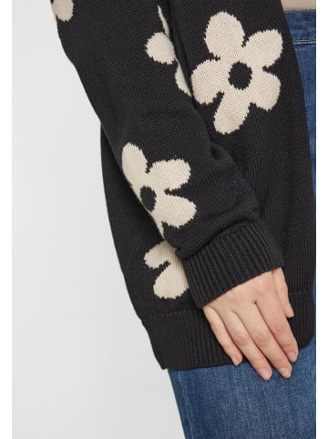 gaya Women Cardigan in black