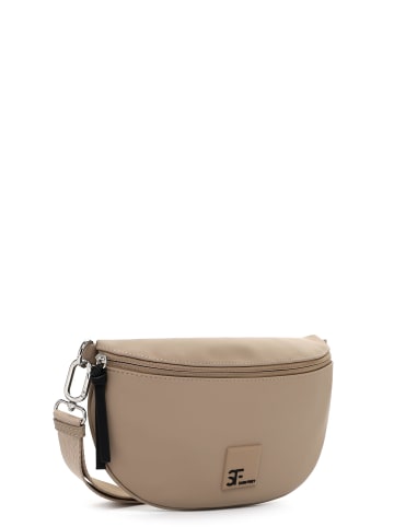 SURI FREY Umhängetasche SFY Shiny in sand
