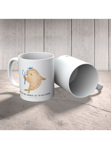 Mr. & Mrs. Panda Henkelbecher Sternzeichen Wassermann mit Spruch in Weiß