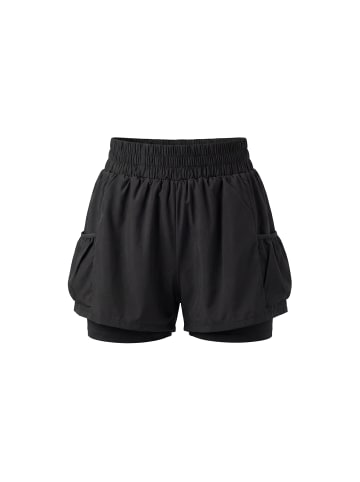 faina Women Shorts in Black