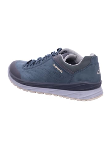 LOWA Wanderschuh in blau