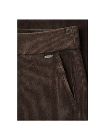 Hose in truffle brown