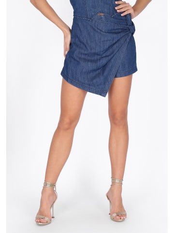 faina Women Shorts in blue