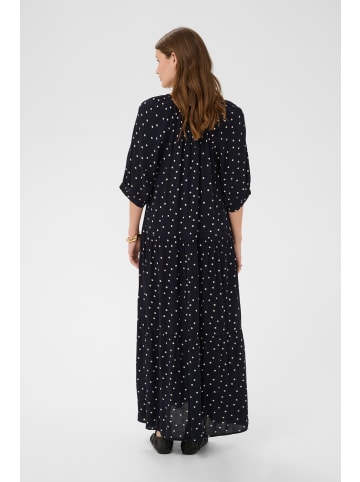 Soaked in Luxury Kleid SLZaya Lockere Passform in Night Skye with Oatmeal Dot