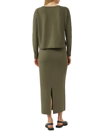 comma Rock in khaki