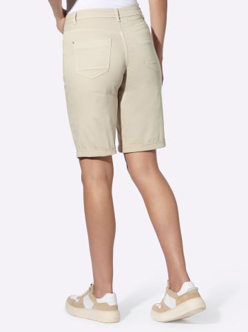 Heine Shorts in sand