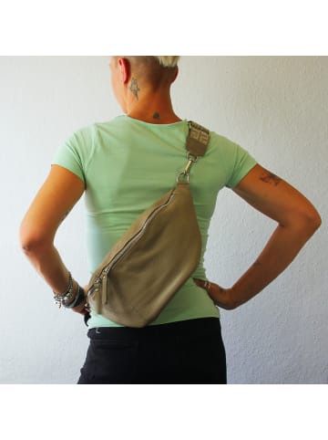 Florence Leder Gürteltasche Florence Tasche taupe, beige ca. 37cm