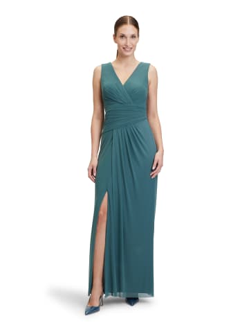 Vera Mont Abendkleid mit V-Ausschnitt in Dark Emerald