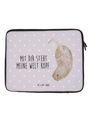 Mr. & Mrs. Panda Laptop Tasche Otter Kopfüber mit Spruch in Grau Pastell