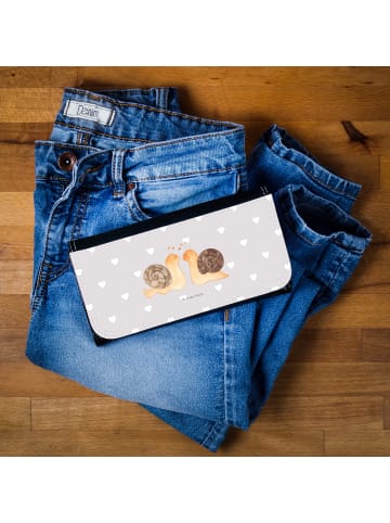 Mr. & Mrs. Panda Portemonnaie für Damen Schnecken Liebe ohne Spruch in Grau Pastell