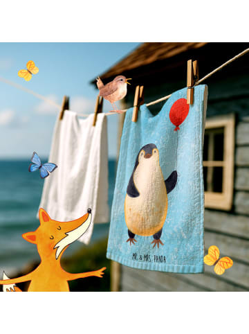 Mr. & Mrs. Panda Handtuch Pinguin Luftballon ohne Spruch in Eisblau