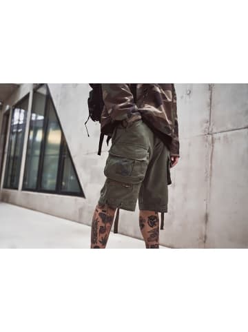 Brandit Short "Savage Vintage Shorts" in Grün