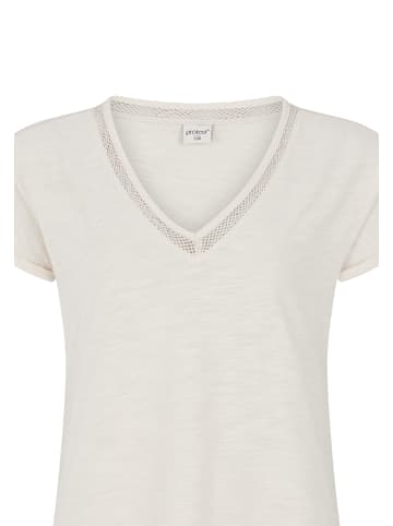 Protest " PRTMondaysi in Kitoffwhite