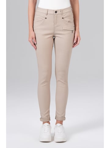 M.O.D Suzy Skinny Fit White Cap