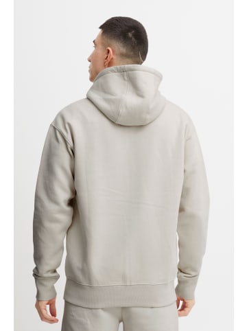 11 Project Kapuzensweatjacke PRAndron in Natur