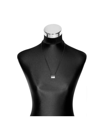 Adeliás Unisex Halskette mit Anhänger – Stern aus Kautschuk in schwarz