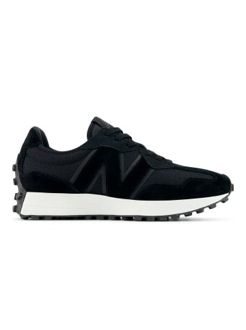 New Balance Sneakers U327 in Schwarz