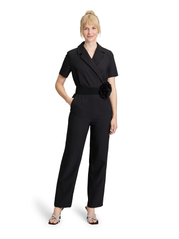 Vera Mont Jumpsuit mit Gürtel in Schwarz