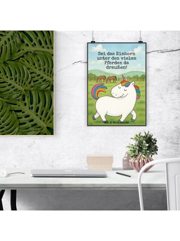 Mr. & Mrs. Panda Plakat Einhorn Stolzieren Design mit Spruch in Weiß