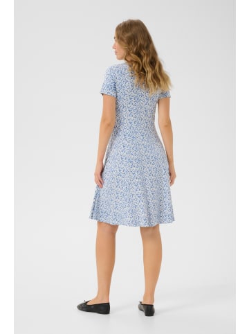 Kaffe Kleid KAmolly Regular fit in Blue / Chalk Flower Print