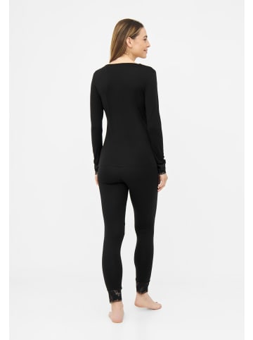 TOOCHE Sets "Silk Heaven" in Schwarz