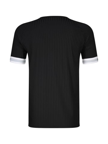 SikSilk T-Shirt in black