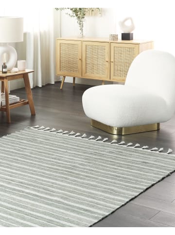 Beliani Geflochtener Teppich BADEMLI in Grün/Weiß - (W) 140 x (H) 1 x (L) 200 cm