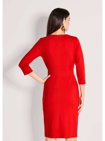 MADELEINE Schmales Jersey-Kleid mit Rundhals in rot