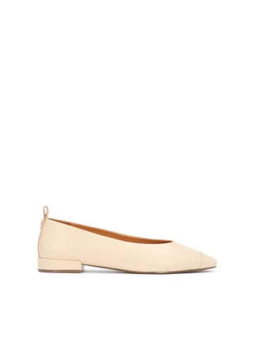 Kazar Pumps in Creme