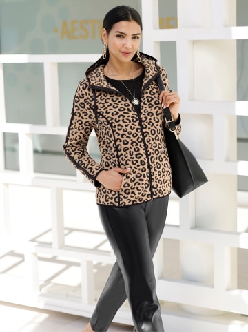 Sieh an! Fleece-Jacke in camel-schwarz-bedruckt