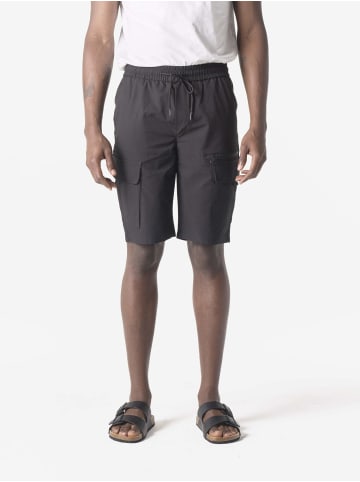 KOROSHI Herren kurze technische cargo-jogger in Schwarz
