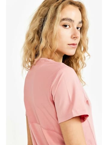 Craft Sportshirt in Rosa