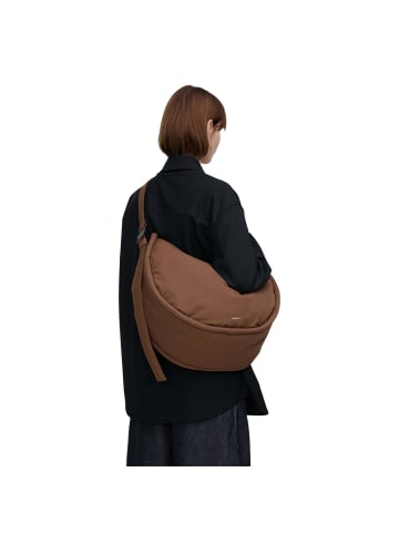 SANDQVIST Curve Half Moon Bag L - Umhängetasche 42 cm (black) in dark taupe