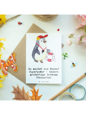 Mr. & Mrs. Panda Klappkarte Superpower Schwimmen Trainerin mit S... in Weiß