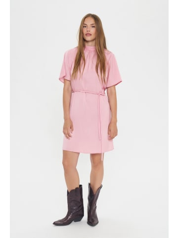 SAINT TROPEZ Kleid NaileenSZ Gerade Passform in Pink Nectar