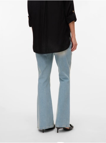 Vero Moda Umstandsjeans mit Schlag in Light Blue Denim 1
