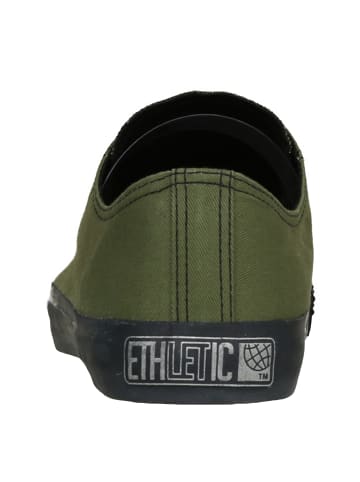 ethletic Sneaker Lo Fair Trainer Black Cap in camping green jet black