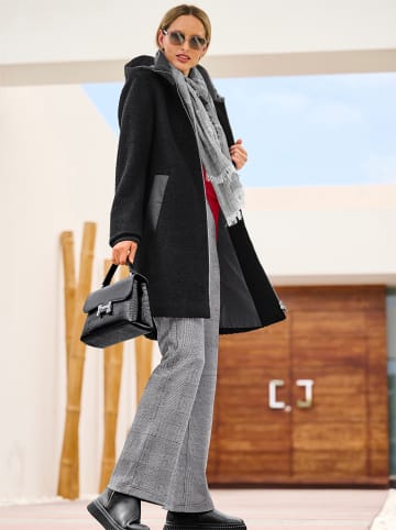 Heine Mantel in schwarz