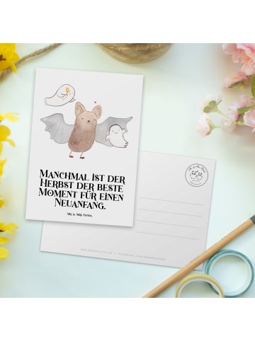 Mr. & Mrs. Panda Postkarte Fledermaus Gespenster mit Spruch in Weiß