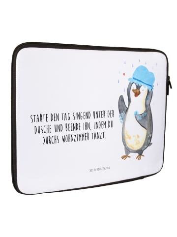 Mr. & Mrs. Panda Notebook Tasche Pinguin Duschen mit Spruch in Weiß