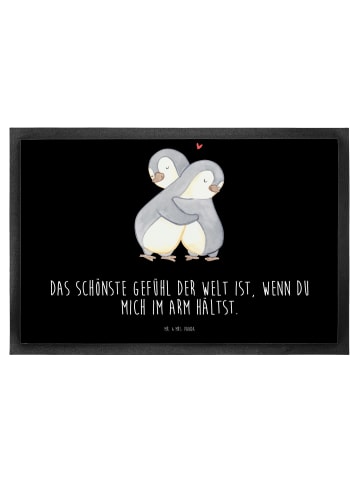 Mr. & Mrs. Panda Sauberlaufmatte Pinguine Kuscheln mit Spruch in Schwarz