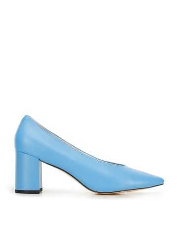 Wittchen Leather pumps in Blue