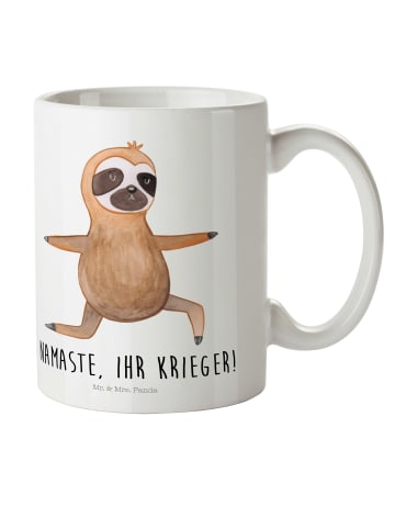 Mr. & Mrs. Panda Kindertasse Faultier Yoga mit Spruch in Weiß