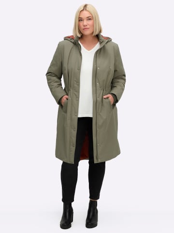 sheego Funktionsmantel in khaki-rostrot
