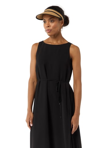 comma Hut in 8421_sandstein