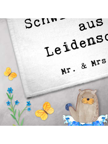 Mr. & Mrs. Panda Gäste Handtuch Schwimmlehrerin Leidenschaft mit... in Weiß